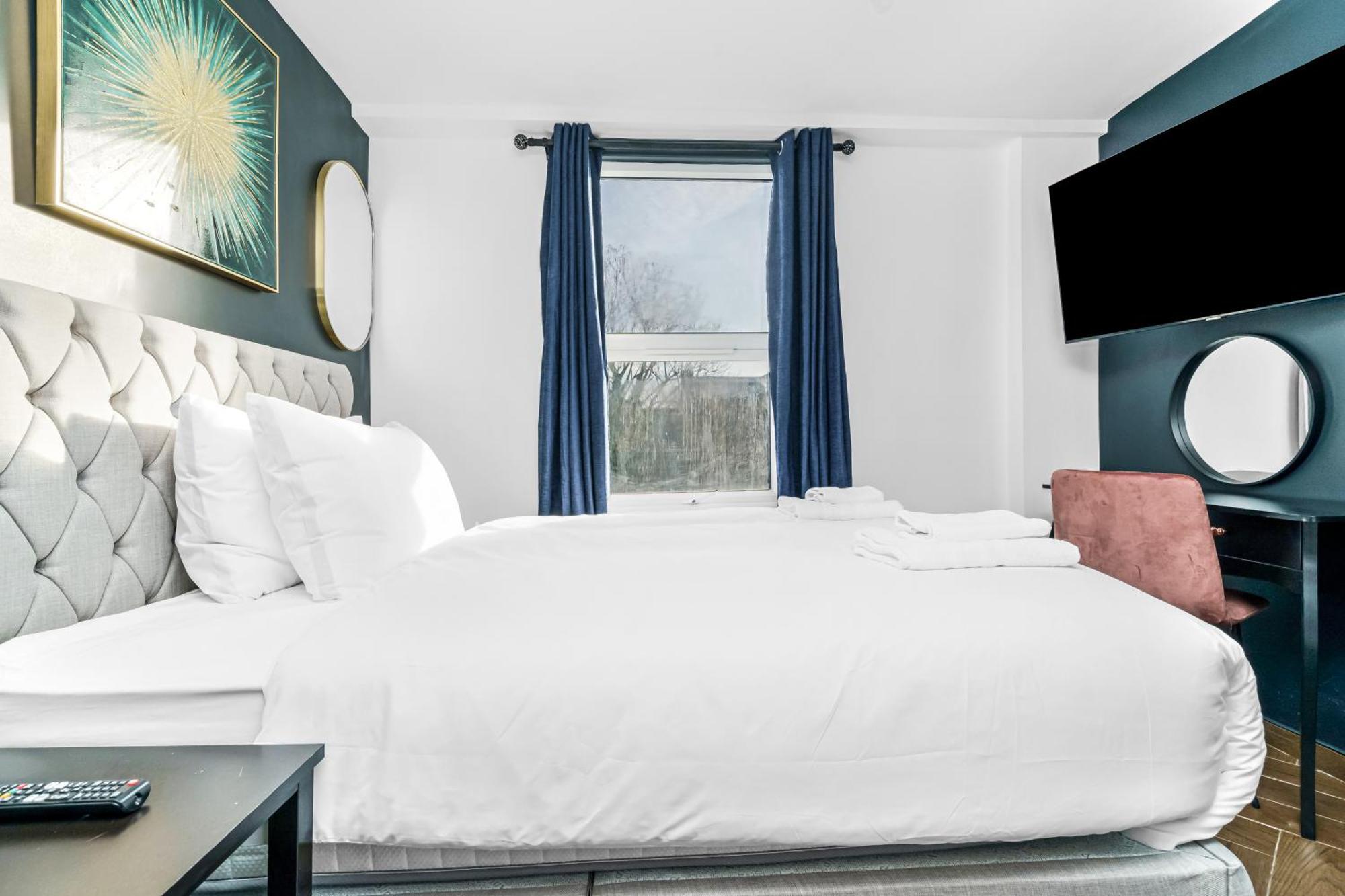 G Eighty Four Aparthotel London Bagian luar foto