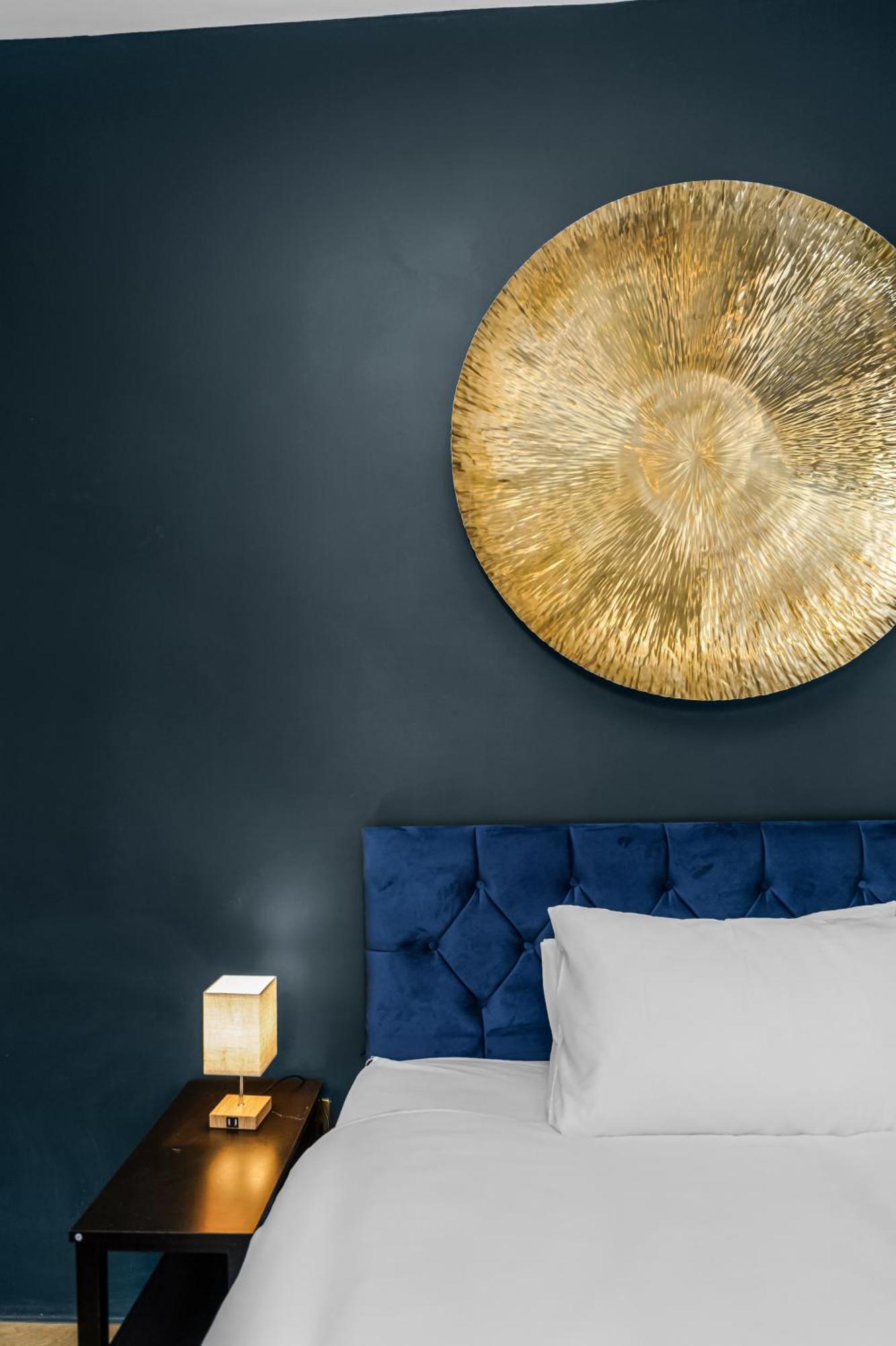 G Eighty Four Aparthotel London Bagian luar foto