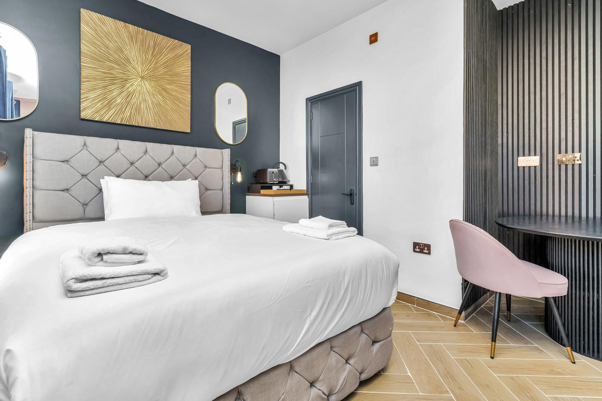 G Eighty Four Aparthotel London Bagian luar foto