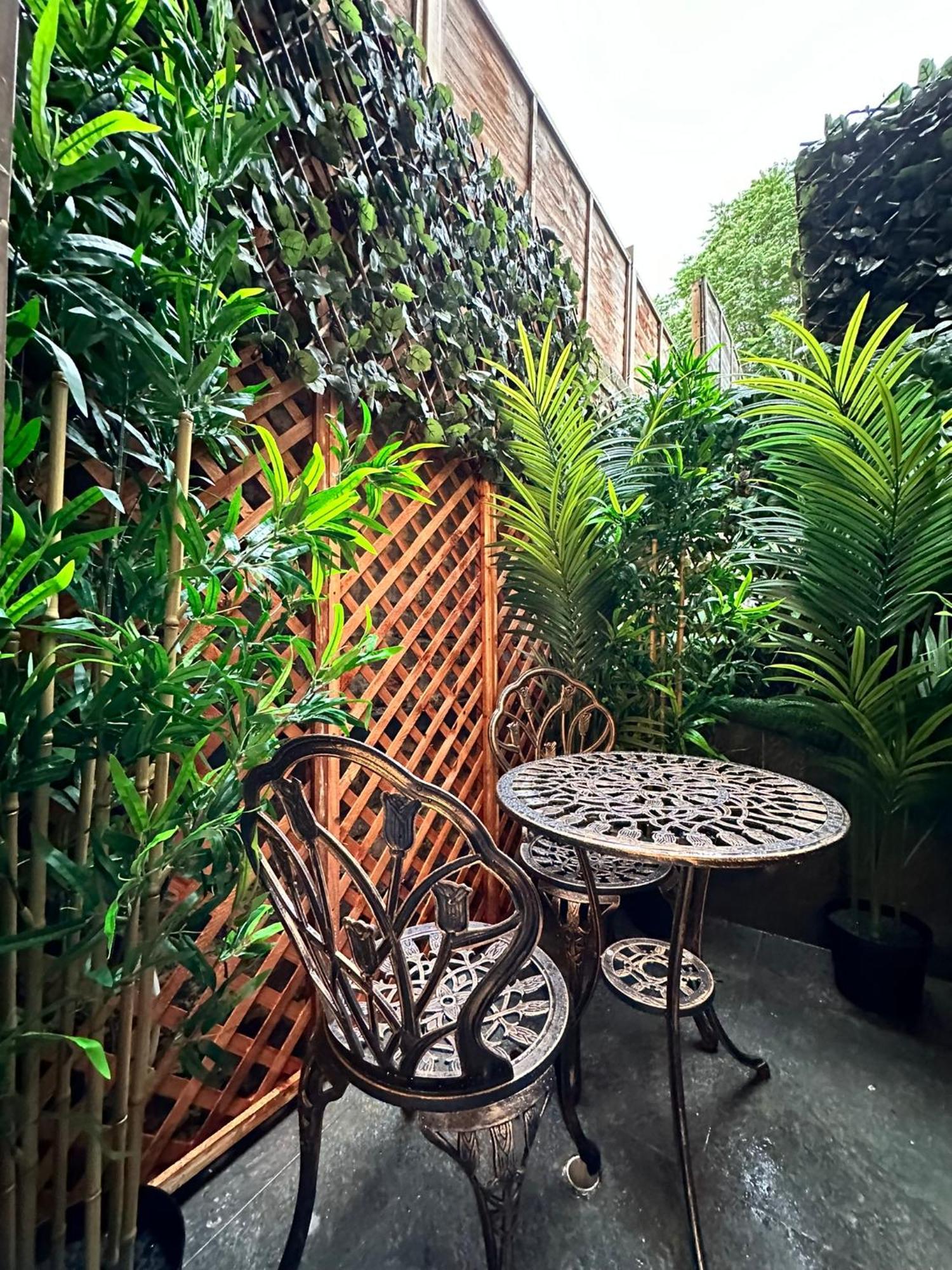 G Eighty Four Aparthotel London Bagian luar foto