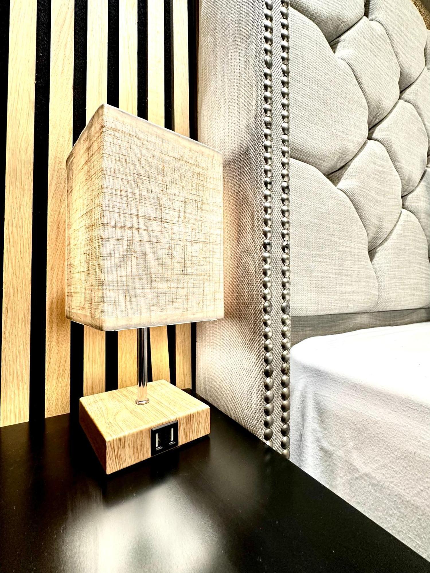 G Eighty Four Aparthotel London Bagian luar foto