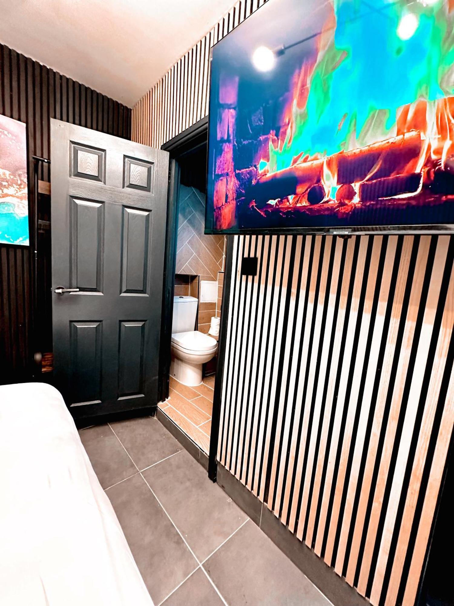 G Eighty Four Aparthotel London Bagian luar foto
