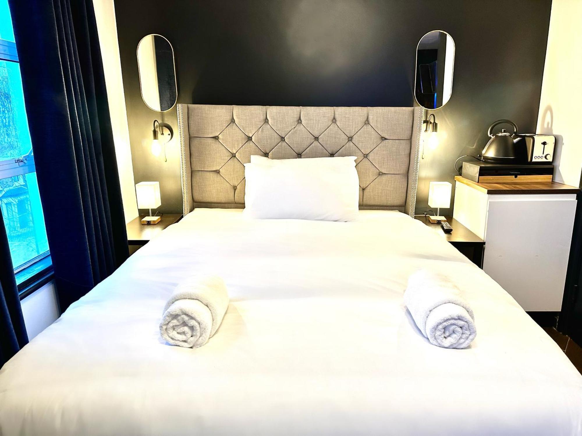 G Eighty Four Aparthotel London Bagian luar foto